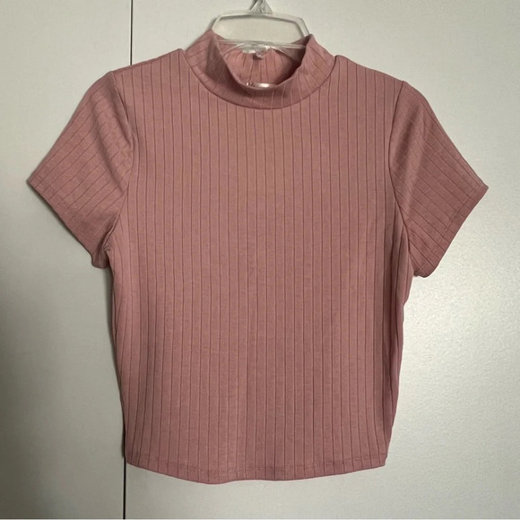 NWOT Bozzolo Mock Neck Short Sleeve Dusty Pink Crop Top size small - Picture 5 of 6